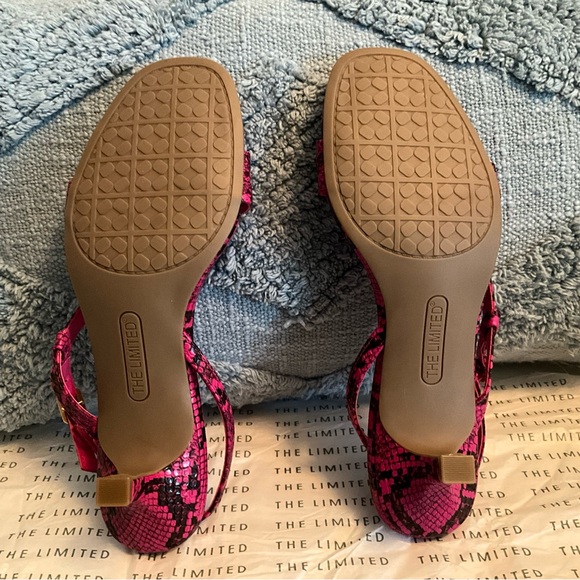NIB The Limited Hot Pink Snake Print Strappy Heels Animal Print Sz 7.5 Fuschia - Picture 3 of 6